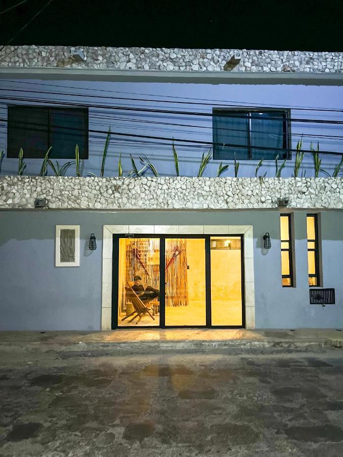 Ariche Valladolid Hotel & Hostal المظهر الخارجي الصورة