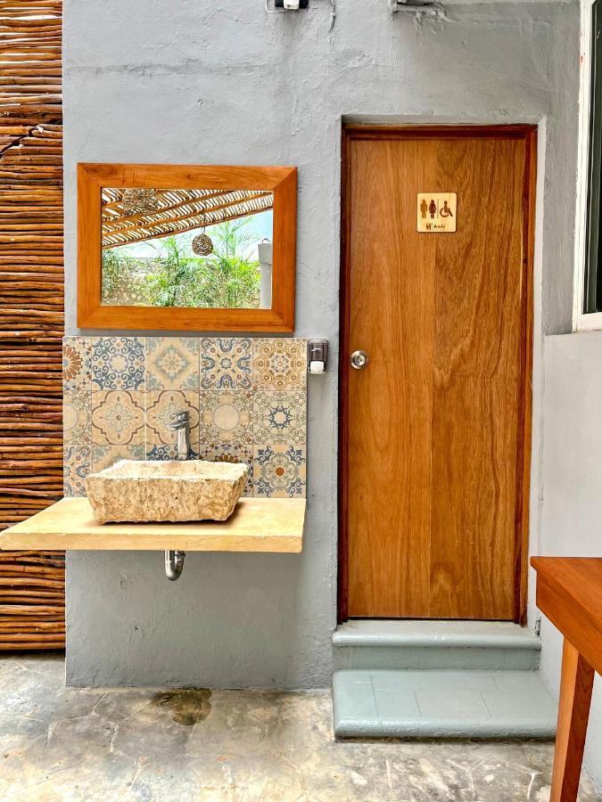 Ariche Valladolid Hotel & Hostal المظهر الخارجي الصورة